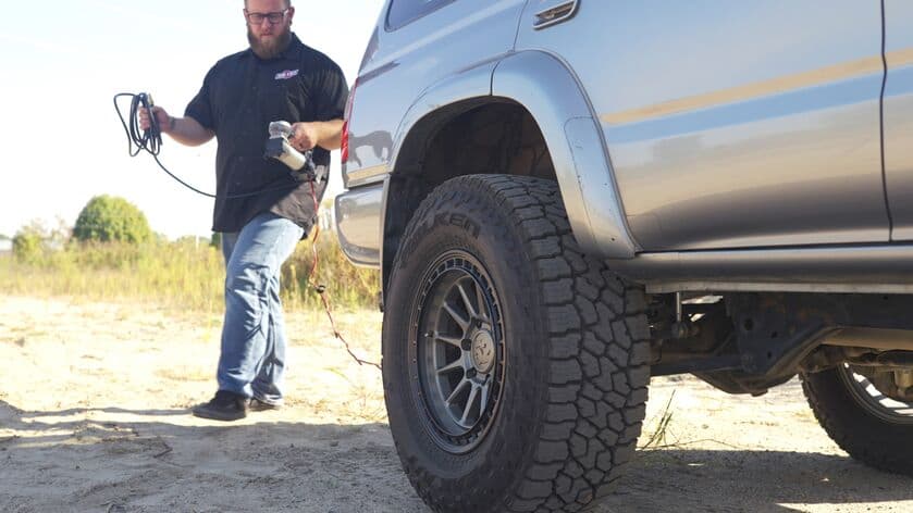 16188_DigitalCompressor_Carousel_07 - 7A6438D9-7D7E-4C98-875BF35A546BFD8F